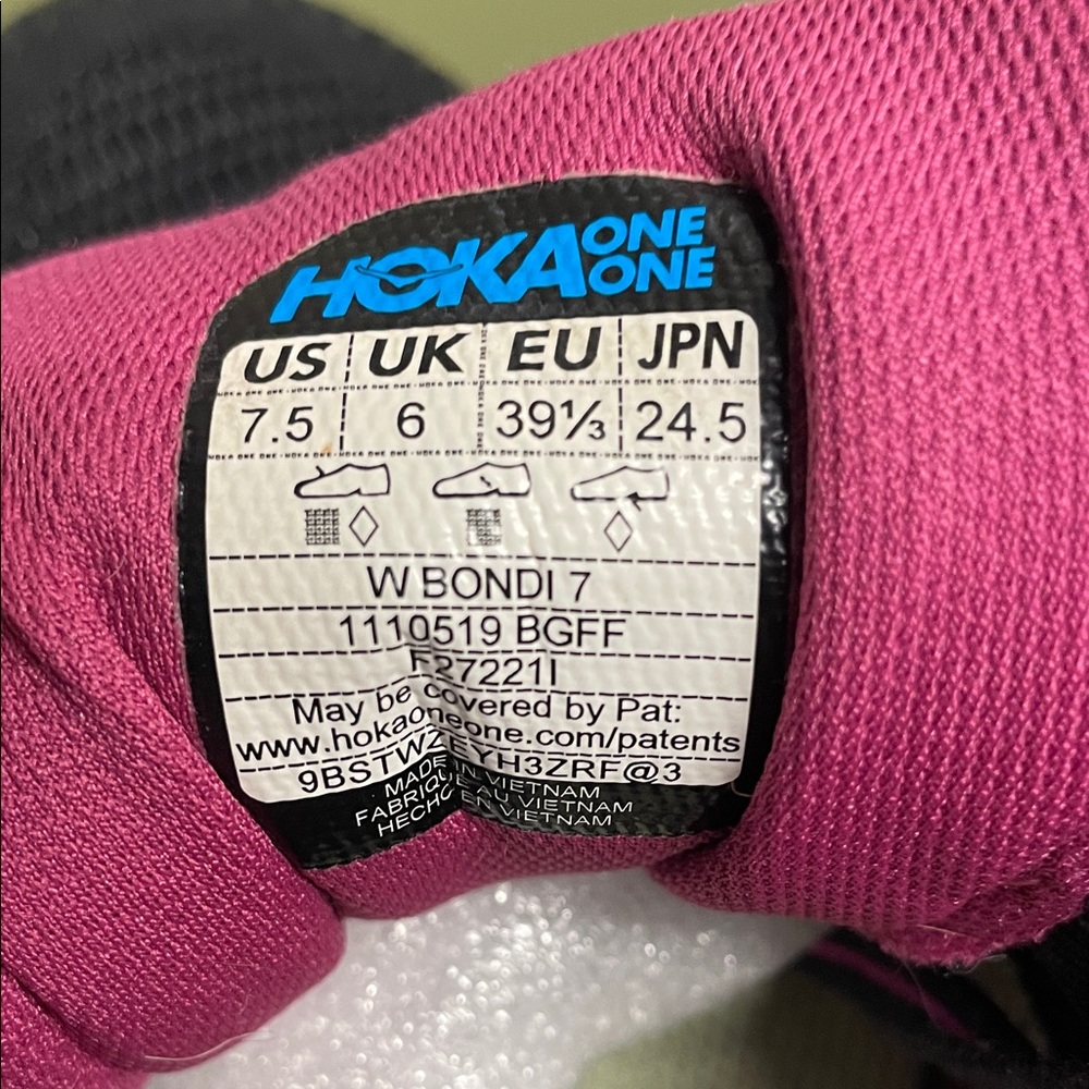 Hoka Women's Bondi 7 Athletic Shoes, 7.5M - Picture 7 of 10